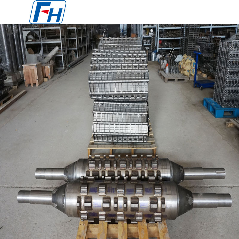 Rolo combinado da movimentação do molde da fornalha do tratamento térmico com a correia da relação fundida para o transporte da peça de trabalho