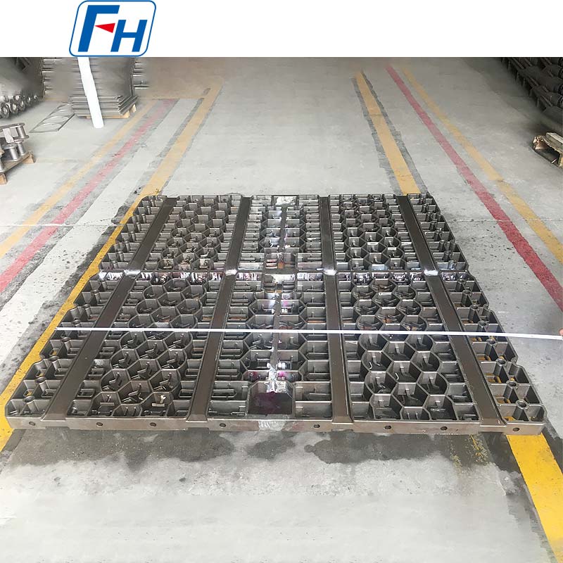 1.4848 Bandejas de tratamento térmico de liga para fundos de trilhos de forno | FH®