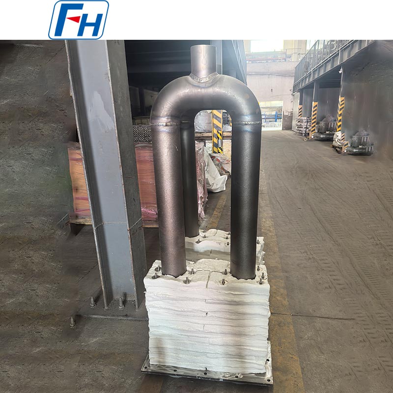 Tubo radiante em forma de U Cr25Ni35 – Ø124 × Ø108 × 1597 mm